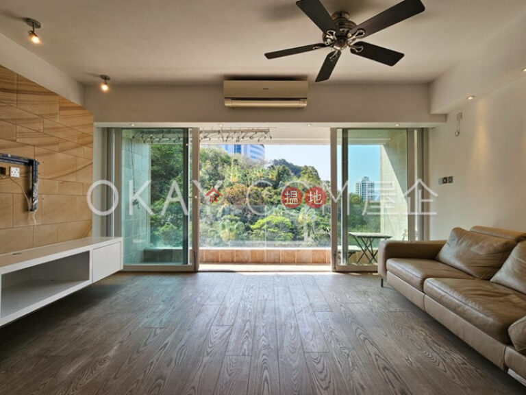 Luxurious 3 bedroom with balcony & parking | Rental