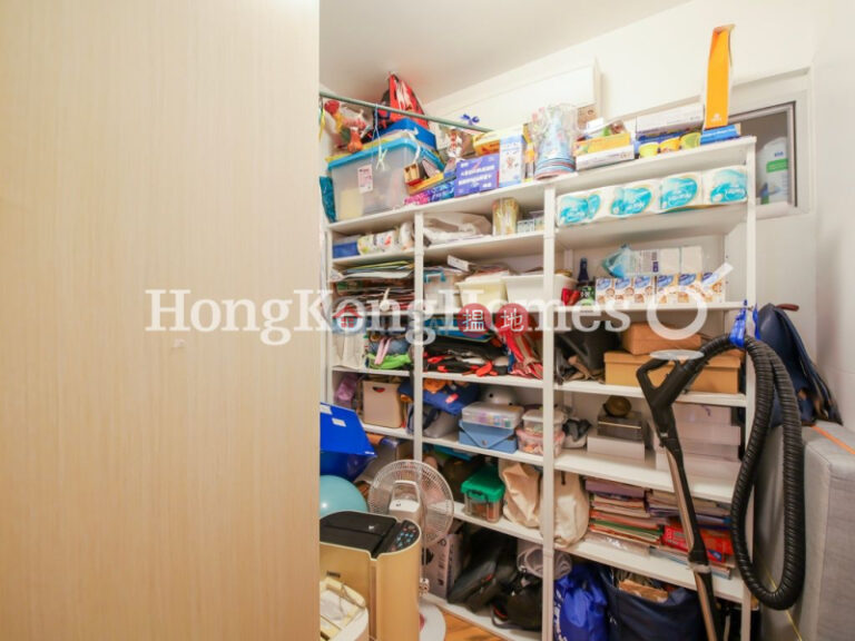 2 Bedroom Unit for Rent at Block 25-27 Baguio Villa