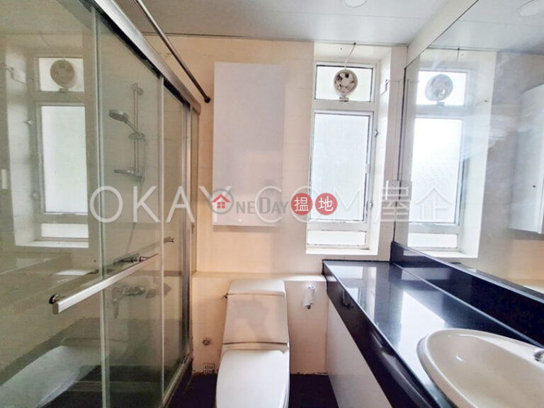 Efficient 3 bedroom with balcony & parking | Rental