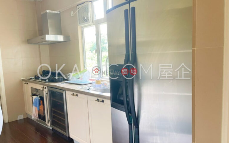 Efficient 4 bed on high floor with sea views & balcony | Rental