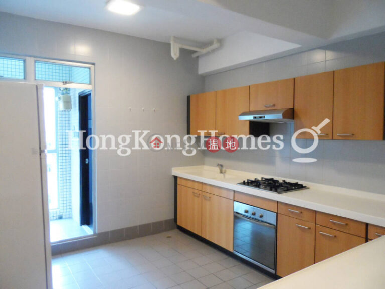 3 Bedroom Family Unit for Rent at The Regalis