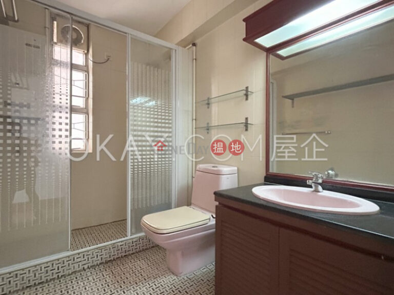 Efficient 2 bedroom with sea views, balcony | Rental