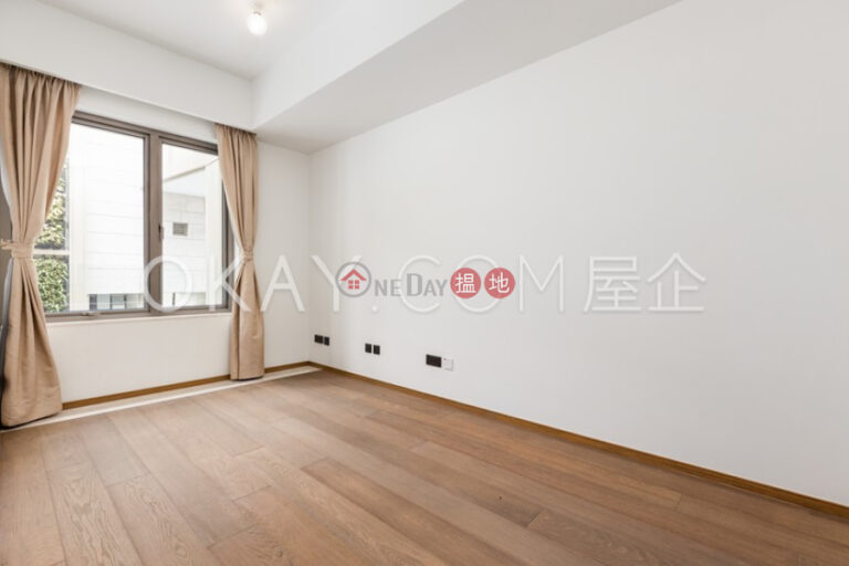 Stylish 3 bedroom with parking | Rental