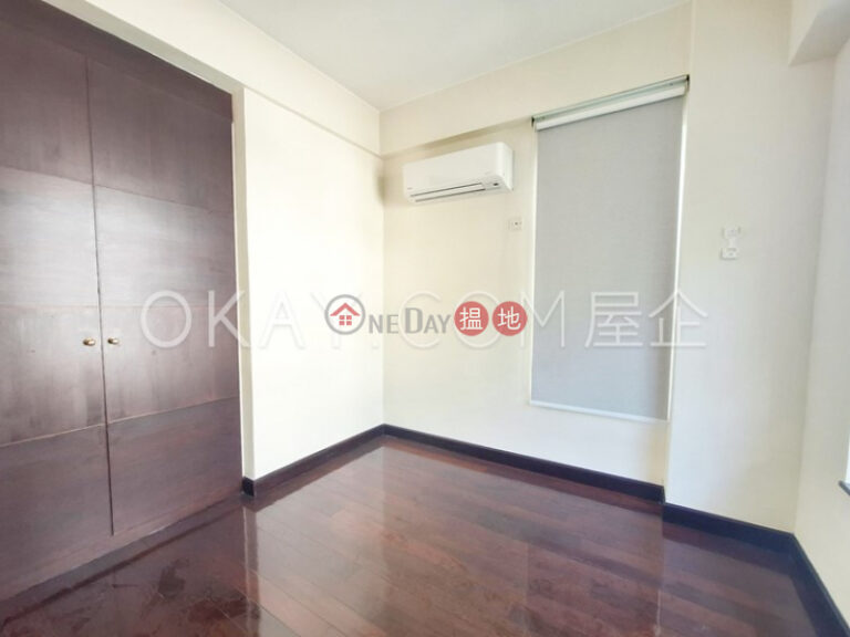 Nicely kept 2 bed on high floor with balcony & parking | Rental