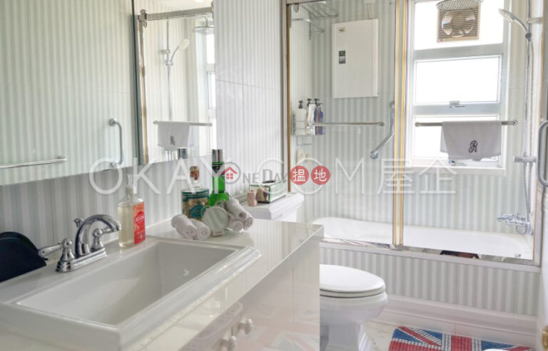 Efficient 4 bed on high floor with sea views & balcony | Rental