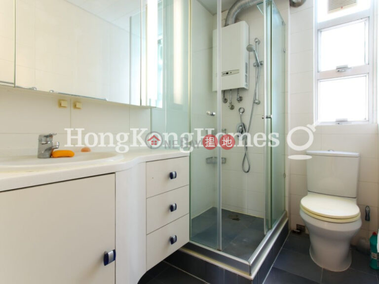 3 Bedroom Family Unit for Rent at Bisney Villas