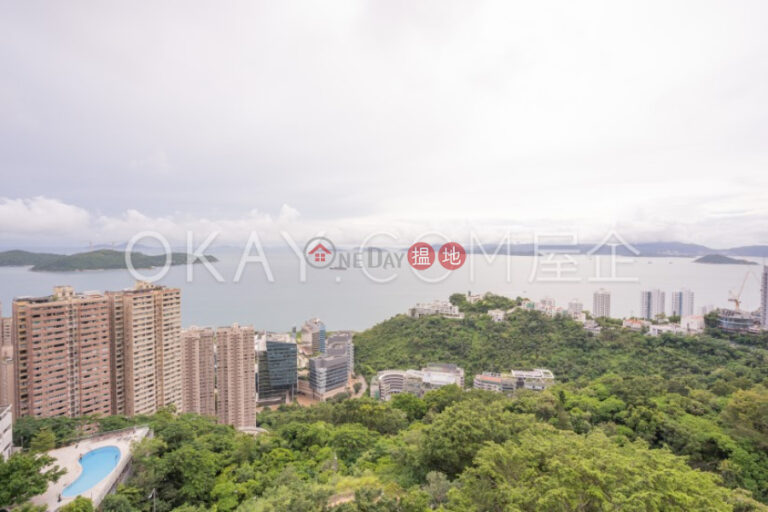 Rare 3 bedroom with parking | Rental