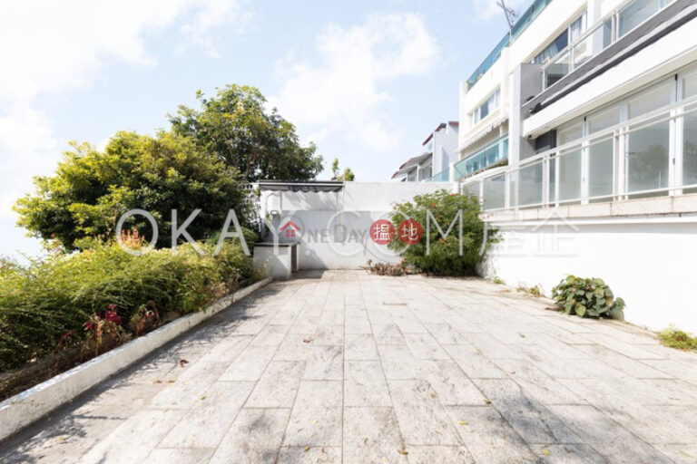 Stylish house with sea views, terrace & balcony | Rental