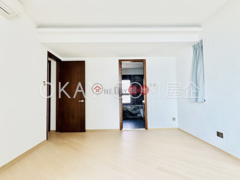 Gorgeous 3 bedroom on high floor with balcony | Rental
