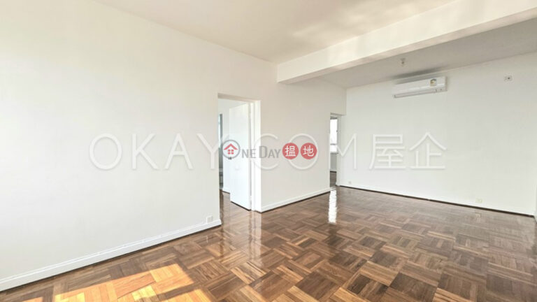 Gorgeous 2 bedroom with balcony & parking | Rental