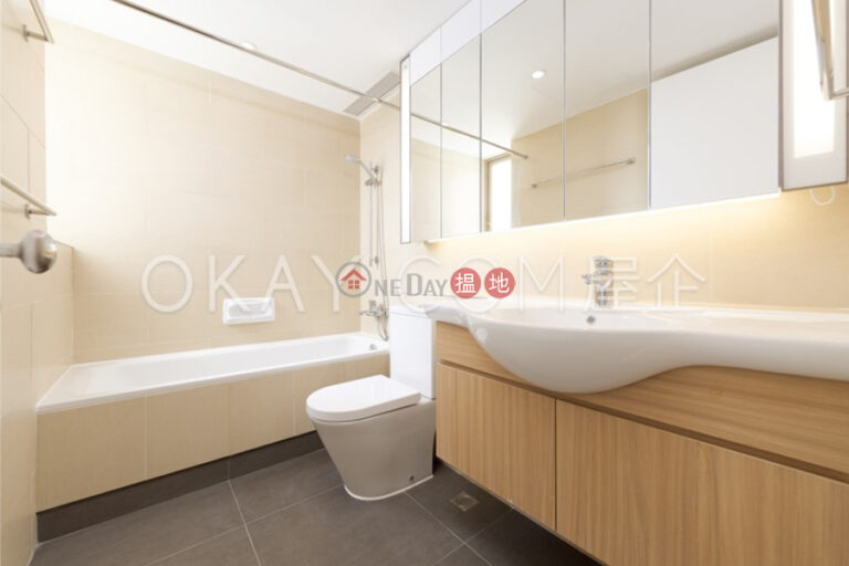 Rare 3 bedroom on high floor with sea views & balcony | Rental