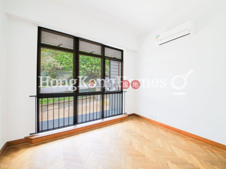 4 Bedroom Luxury Unit for Rent at Pine Grove Block 5