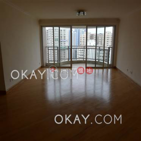 Efficient 3 bedroom with balcony & parking | Rental