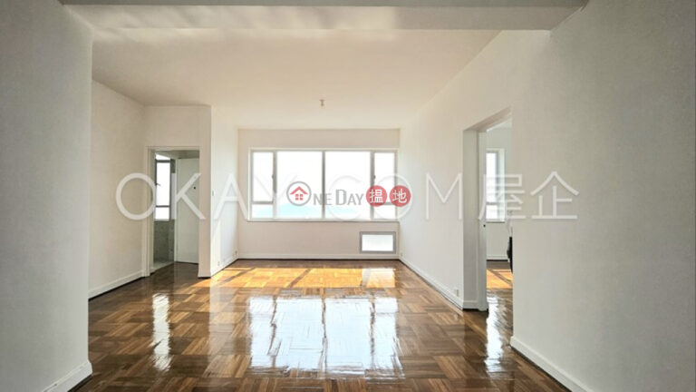 Gorgeous 2 bedroom with balcony & parking | Rental