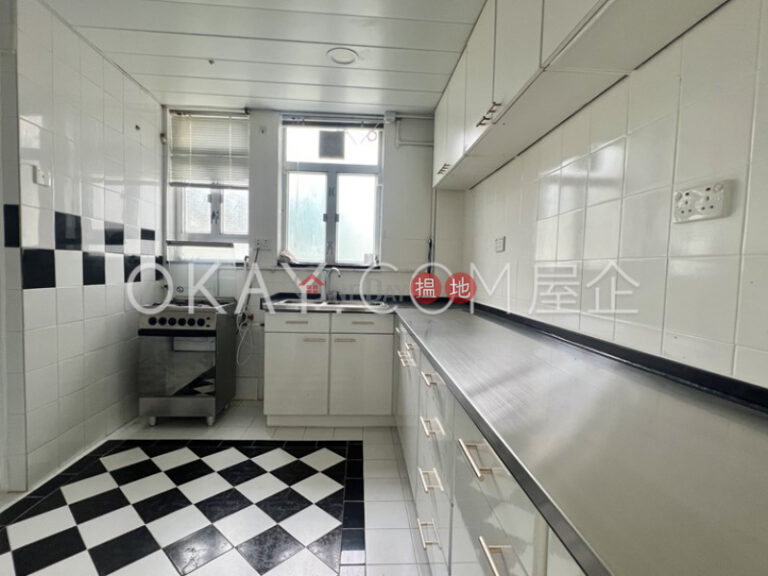 Lovely 3 bedroom on high floor with balcony | Rental