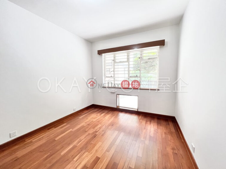 Efficient 4 bedroom with balcony & parking | Rental