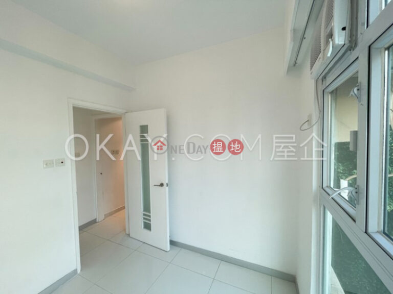 Efficient 2 bedroom with rooftop & parking | Rental