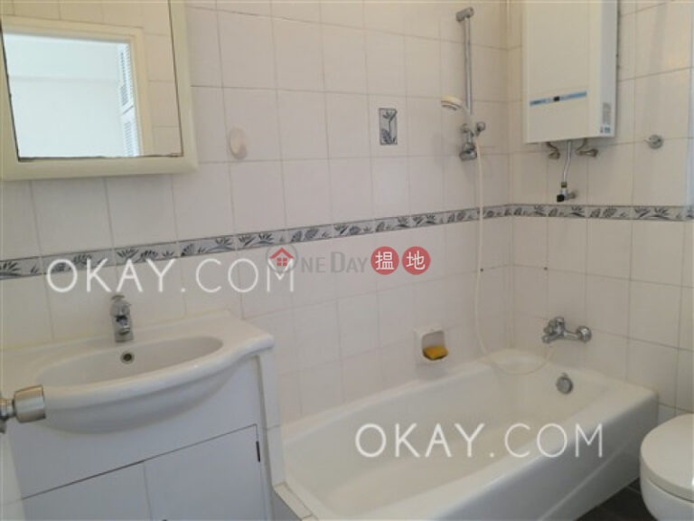 Popular 2 bedroom with parking | Rental