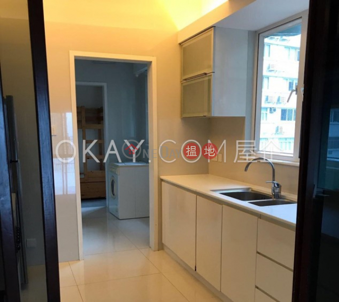 Efficient 3 bedroom with balcony & parking | Rental
