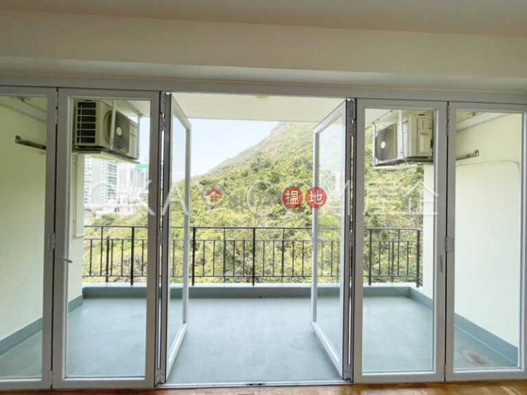 Tasteful 3 bedroom on high floor with balcony & parking | Rental