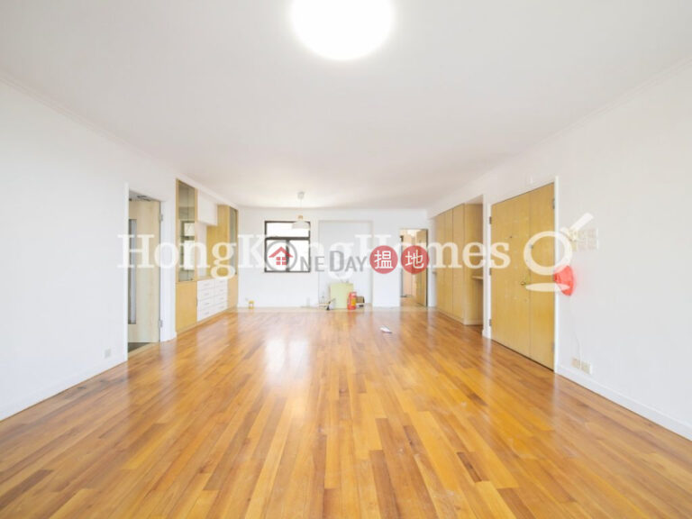 3 Bedroom Family Unit for Rent at Block 16-18 Baguio Villa, President Tower