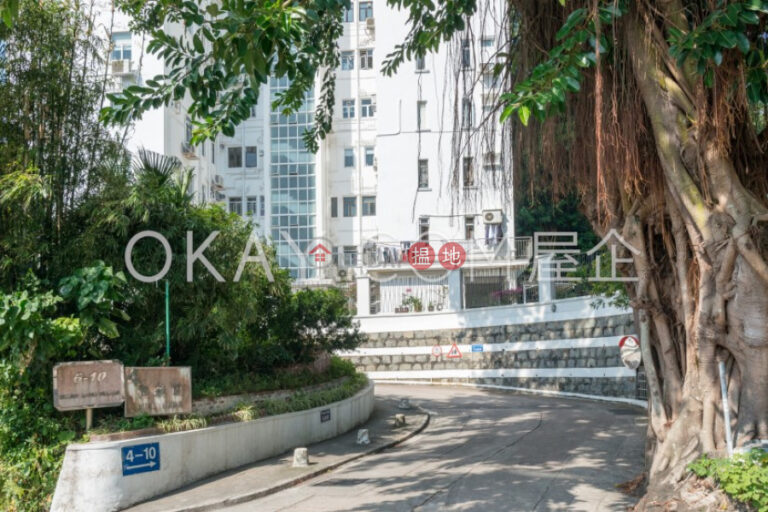 Charming 3 bedroom on high floor with balcony | Rental