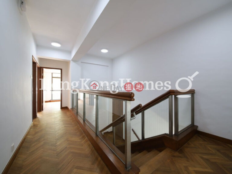 4 Bedroom Luxury Unit for Rent at Pine Grove Block 5