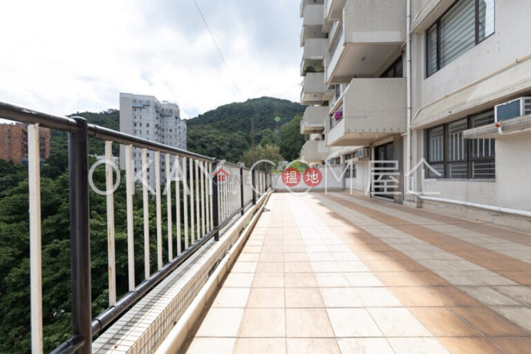 Efficient 3 bedroom with terrace & parking | Rental