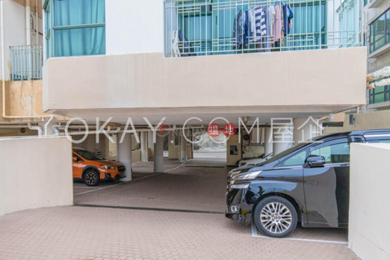 Efficient 2 bedroom with rooftop & parking | Rental