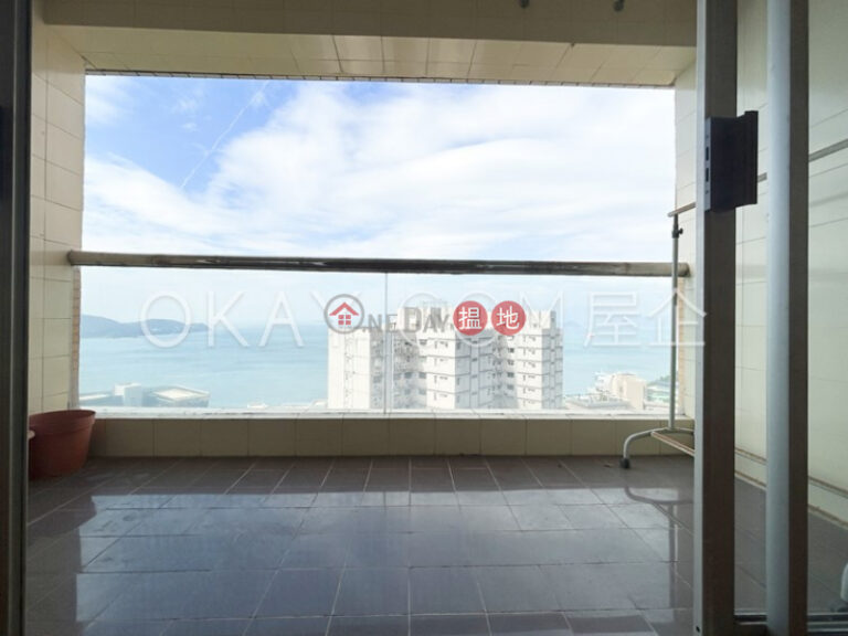 Efficient 2 bedroom with sea views, balcony | Rental