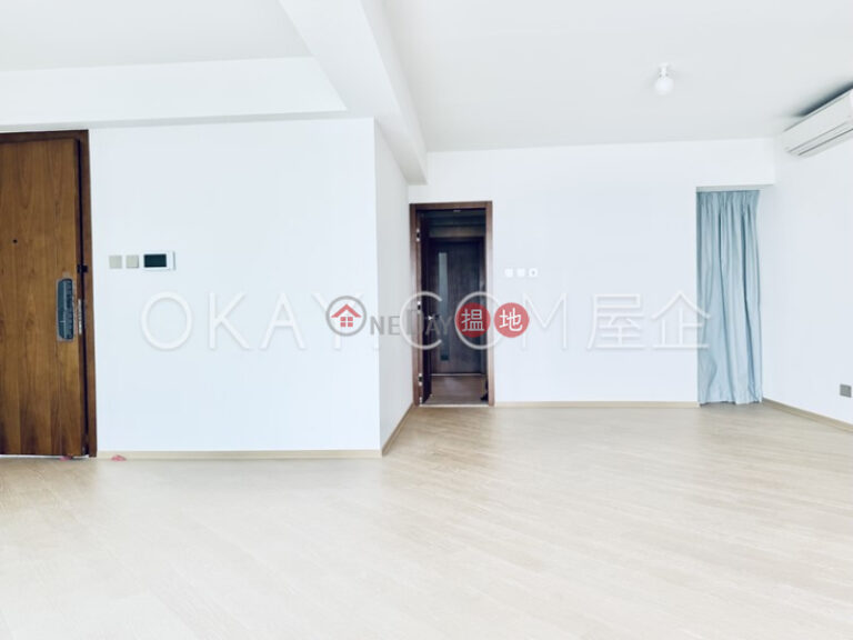 Gorgeous 3 bedroom on high floor with balcony | Rental