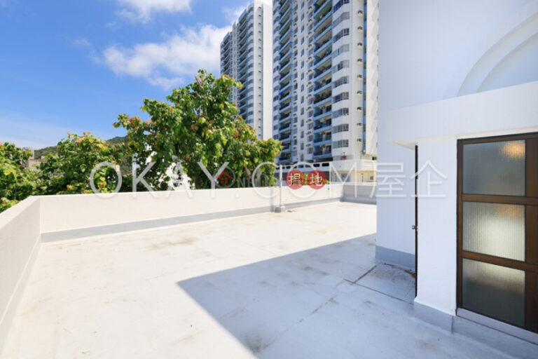 Stylish 4 bedroom with balcony & parking | Rental