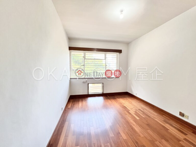 Efficient 4 bedroom with balcony & parking | Rental