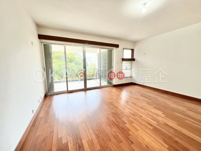 Efficient 4 bedroom with balcony & parking | Rental