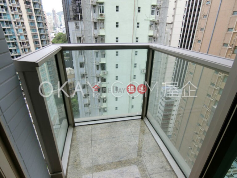 Nicely kept 1 bedroom on high floor with balcony | For Sale