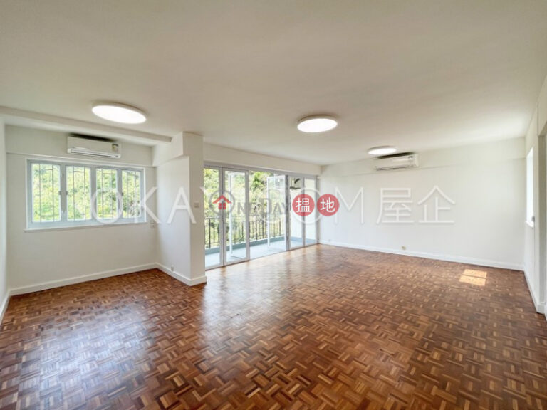 Tasteful 3 bedroom on high floor with balcony & parking | Rental