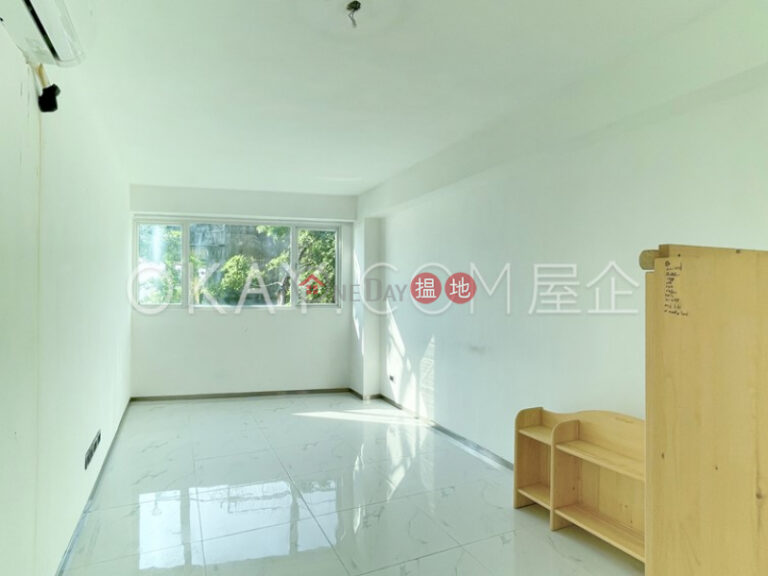 Exquisite 3 bedroom with balcony & parking | Rental