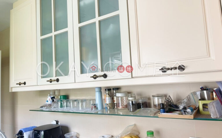 Efficient 4 bed on high floor with sea views & balcony | Rental