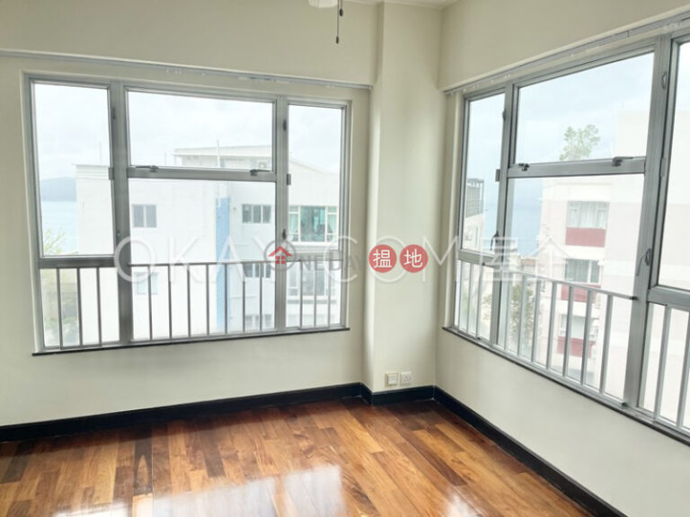 Tasteful 3 bedroom with balcony & parking | Rental
