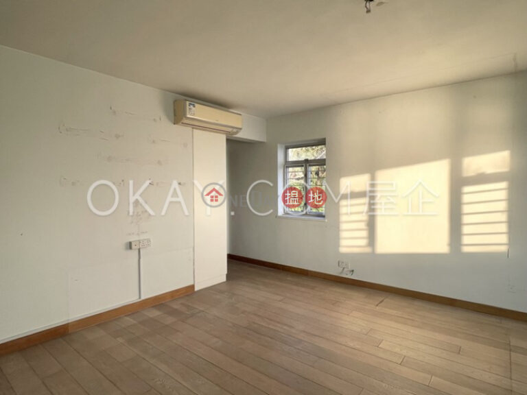 Efficient 4 bedroom with sea views, balcony | Rental