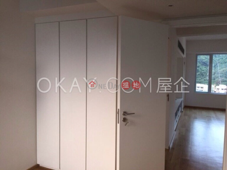 Rare 3 bedroom on high floor with rooftop & parking | Rental