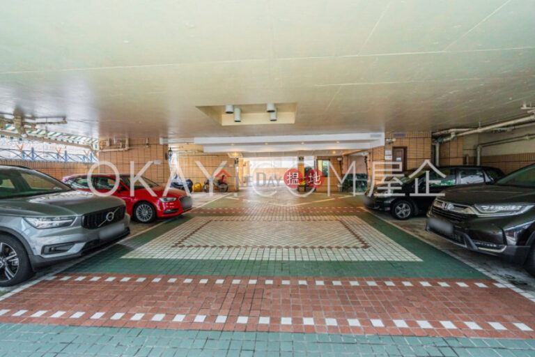 Nicely kept 2 bed on high floor with balcony & parking | Rental