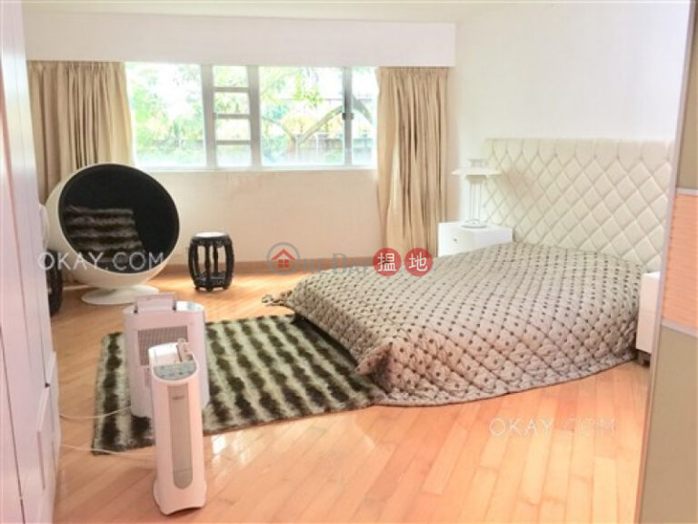 Gorgeous 4 bedroom with sea views & balcony | Rental