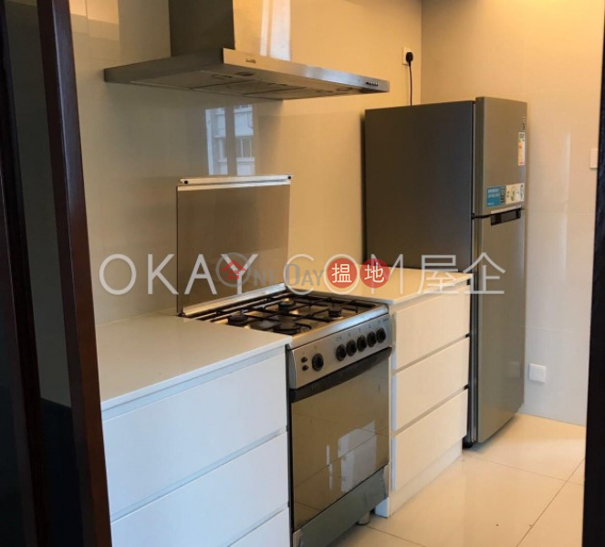 Efficient 3 bedroom with balcony & parking | Rental