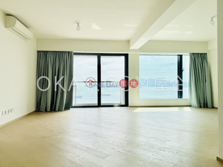 Gorgeous 3 bedroom on high floor with balcony | Rental