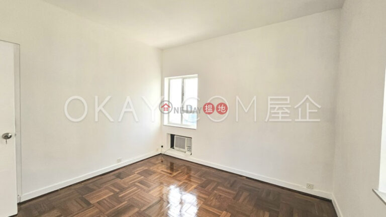 Gorgeous 2 bedroom with balcony & parking | Rental