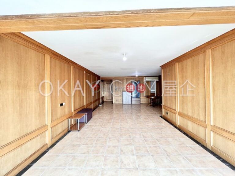 Efficient 3 bedroom with sea views & parking | Rental