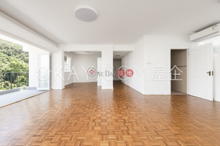 Efficient 4 bedroom with sea views | Rental