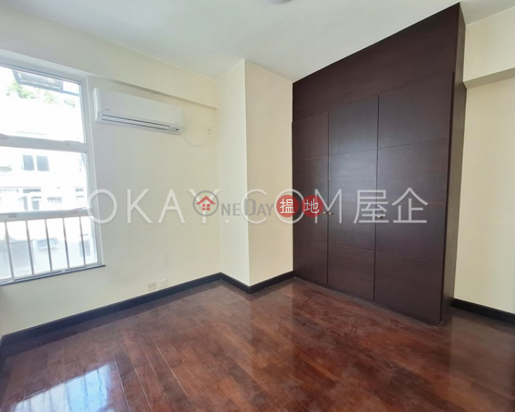 Nicely kept 2 bed on high floor with balcony & parking | Rental