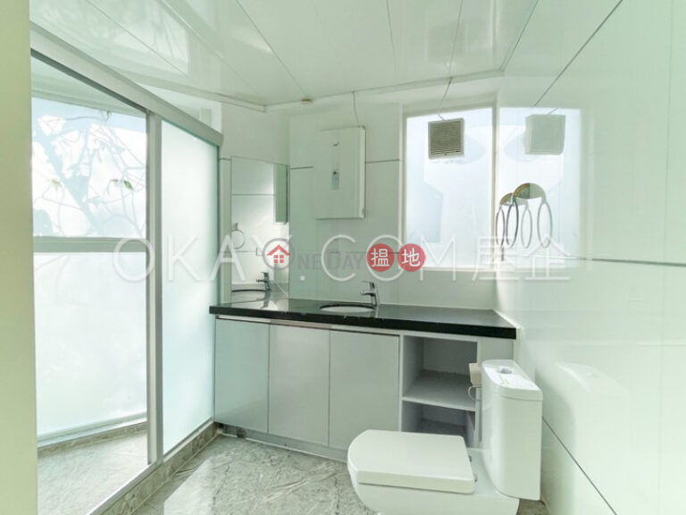 Exquisite 3 bedroom with balcony & parking | Rental